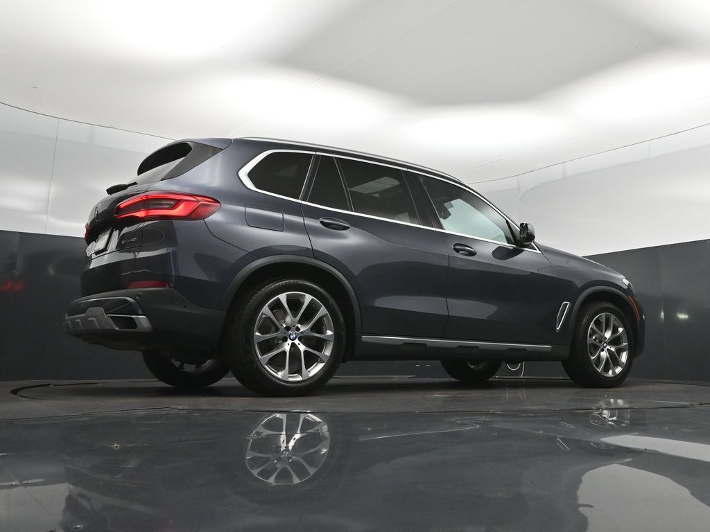 Used 2020 BMW X5 sDrive40i w/ Premium Package RWD image 42