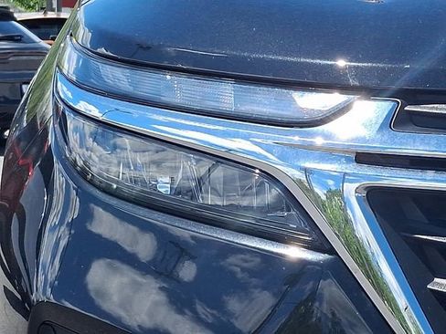 Certified 2024 Chevrolet Equinox LS w/ LS Convenience Package AWD/4WD image 9
