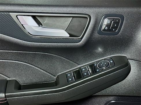 Certified 2024 Ford Escape ST-Line Select w/ Tech Pack #2 image 15