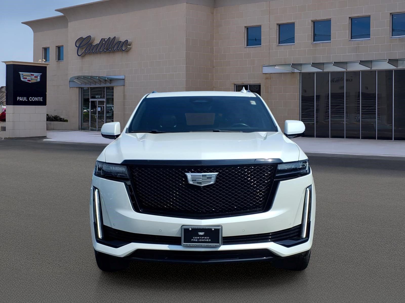 Used 2022 Cadillac Escalade Sport w/ Touring Package AWD/4WD image 2