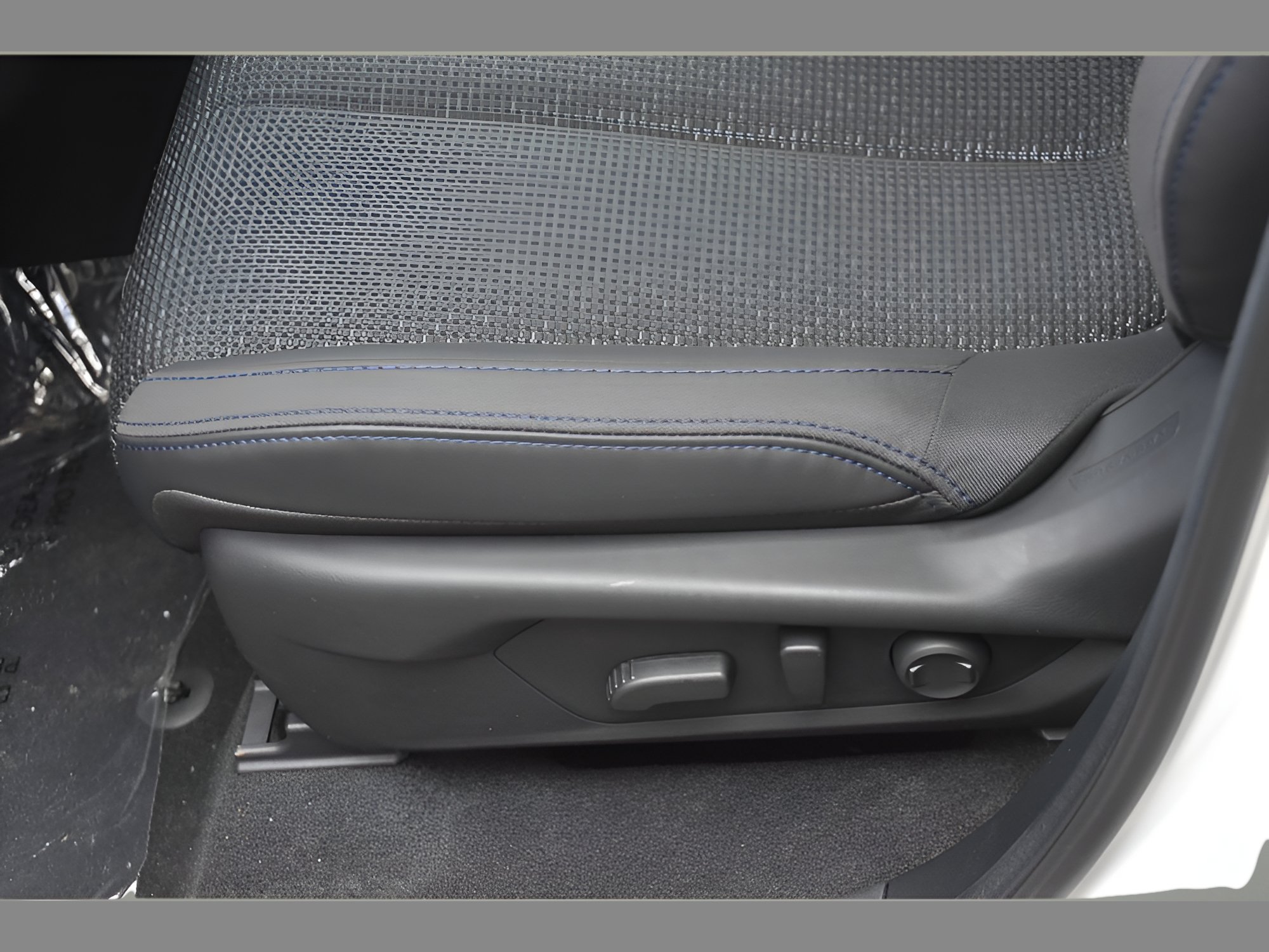 Certified 2026 Subaru Forester Premium AWD/4WD image 32