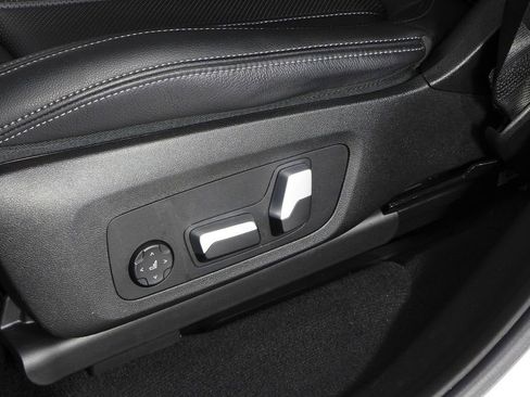 Certified 2024 BMW X3 xDrive30i w/ Convenience Package image 23