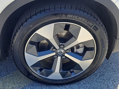 Used 2026 Volvo XC40 B5 Plus w/ Protection Package Premier AWD/4WD image 29