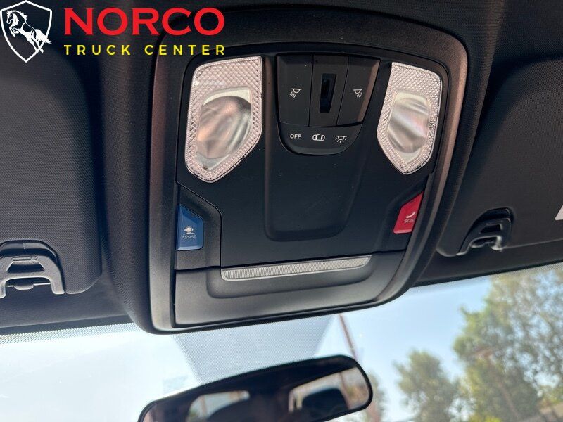 Used 2022 RAM 3500 Tradesman w/ Chrome Appearance Group AWD/4WD image 19