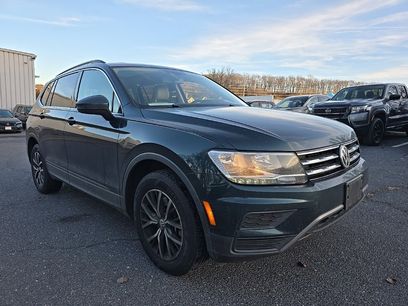 Used 2019 Volkswagen Tiguan SE w/ Panoramic Sunroof Package