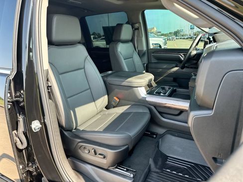 Used 2025 Chevrolet Silverado 2500 LTZ w/ LTZ Premium Texas Edition image 24
