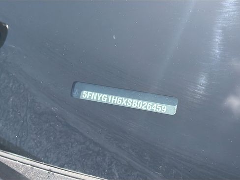 Used 2025 Honda Pilot TrailSport image 37
