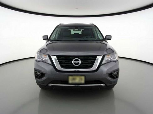 Used 2018 Nissan Pathfinder S image 2
