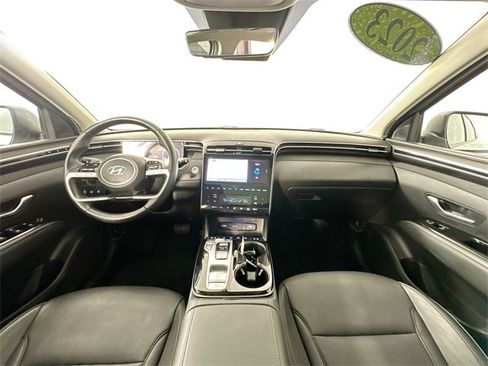 Used 2023 Hyundai Tucson Limited image 3