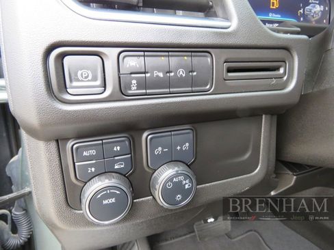 Used 2024 Chevrolet Tahoe LT image 15