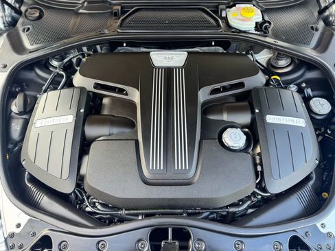 Used 2014 Bentley Continental GT image 13