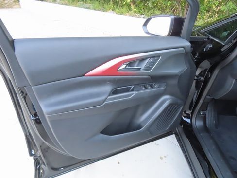 New 2025 Chevrolet Equinox EV RS image 21