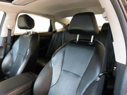 Used 2024 Honda Accord EX-L image 17