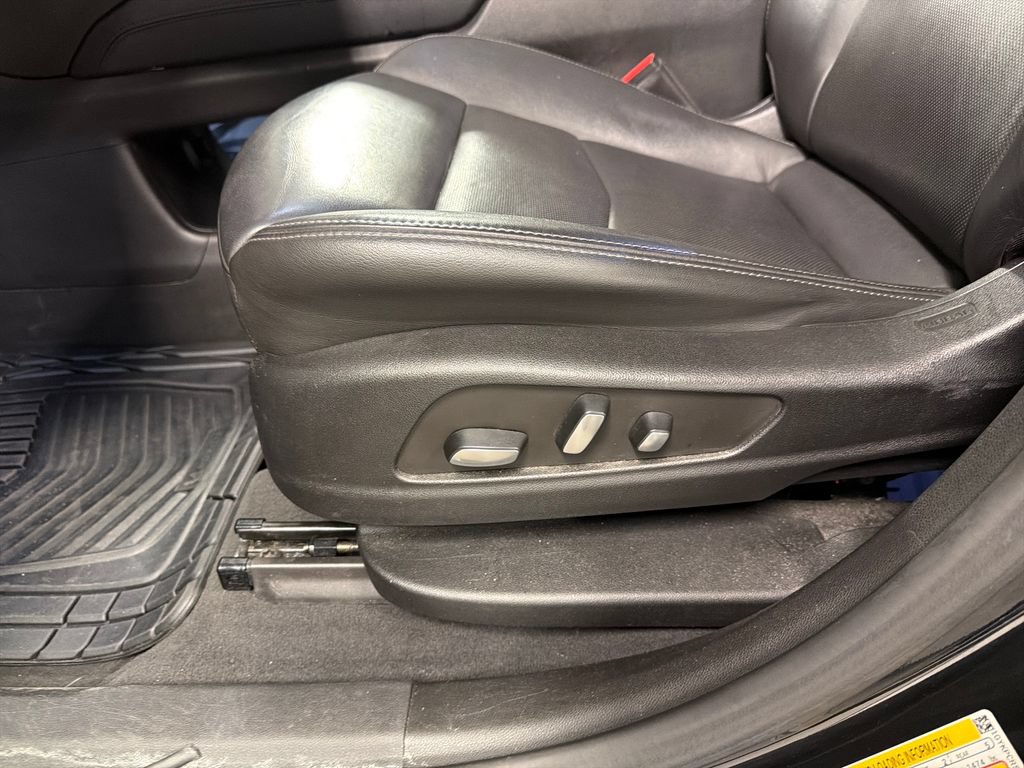 Used 2023 Cadillac XT6 Premium Luxury FWD image 26