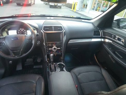 Certified 2018 Ford Explorer Sport w/ Equipment Group 401A AWD/4WD image 15