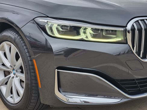 Used 2020 BMW 740i w/ Premium Package image 6
