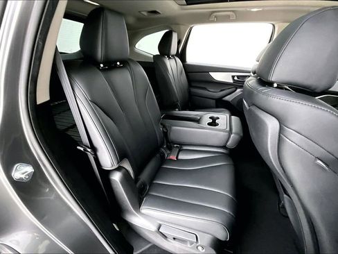 Certified 2023 Acura MDX FWD image 35
