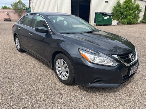 Used 2017 Nissan Altima 2.5 S w/ Power Driver Seat Package FWD image 10