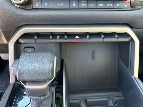 Used 2023 Toyota Tundra Limited image 30