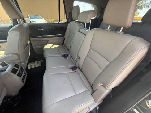 Used 2016 Honda Pilot Touring image 22