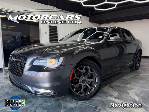 Used 2017 Chrysler 300 S image 1