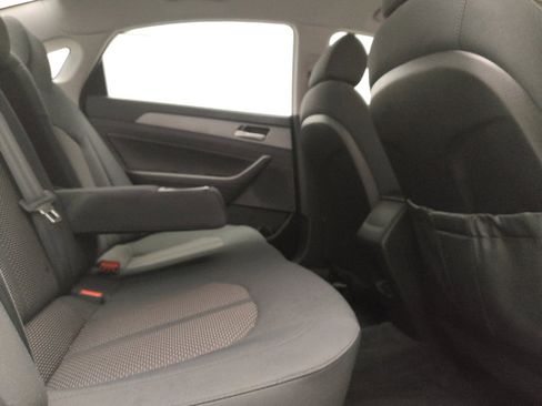 Used 2018 Hyundai Sonata SEL w/ Tech Package 02 FWD image 19