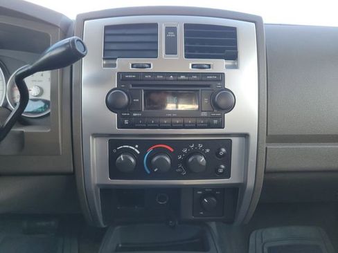 Used 2005 Dodge Dakota Laramie w/ Trailer Tow Group AWD/4WD image 24