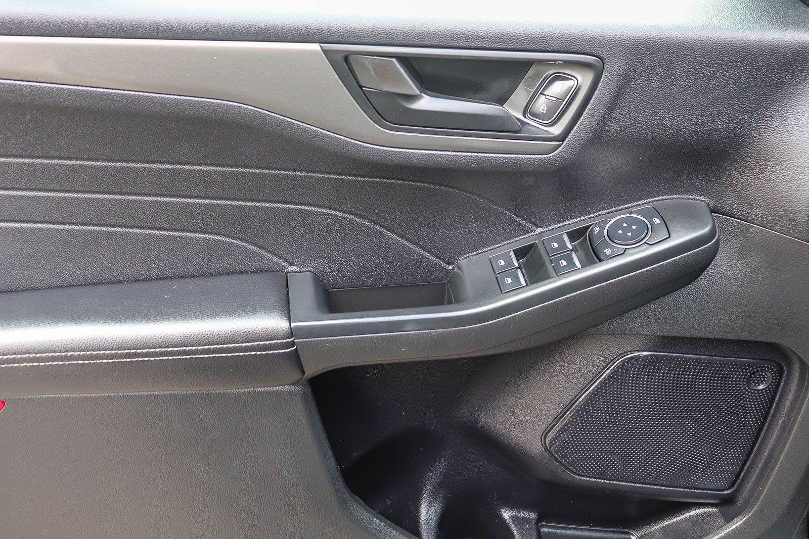 Used 2023 Ford Escape Active FWD image 23