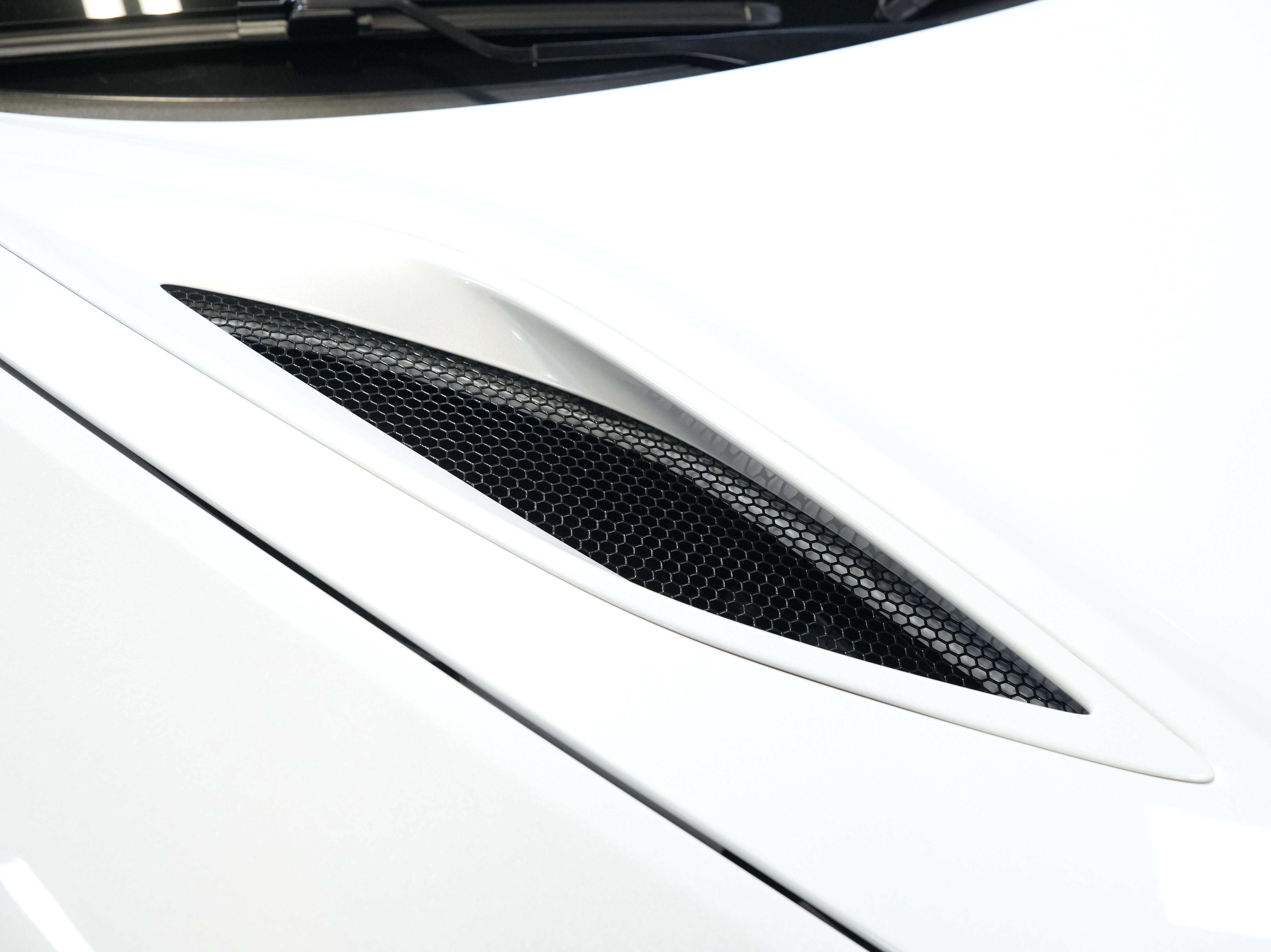 Used 2017 Acura NSX AWD/4WD image 13