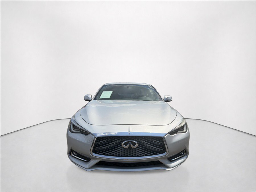 Used 2018 INFINITI Q60 3.0t Luxe w/ Sensory Package 3.0T Luxe RWD image 2