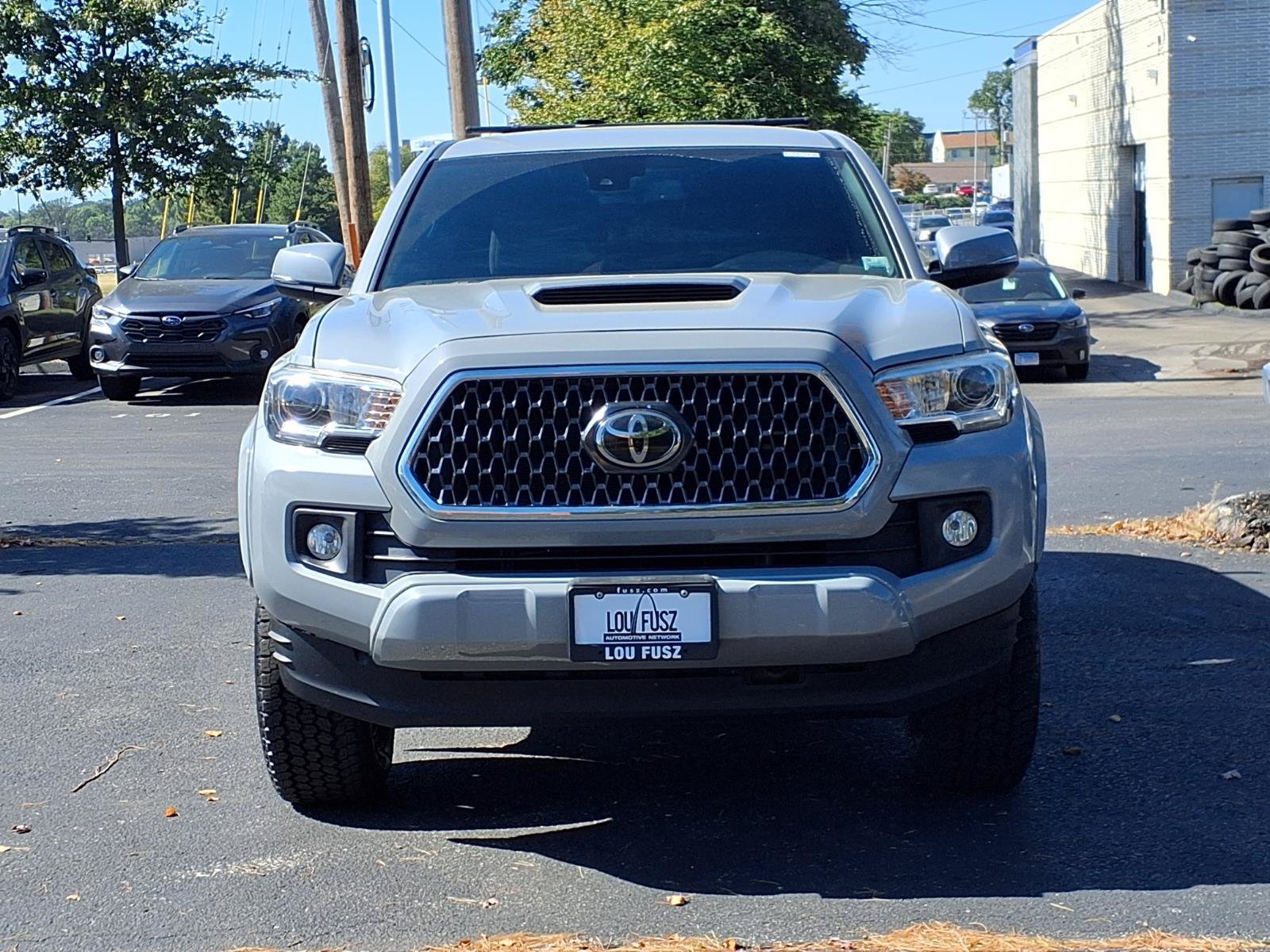 Used 2019 Toyota Tacoma TRD Sport AWD/4WD image 32