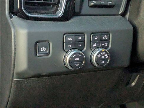 Used 2024 GMC Sierra 2500 Denali Ultimate image 11