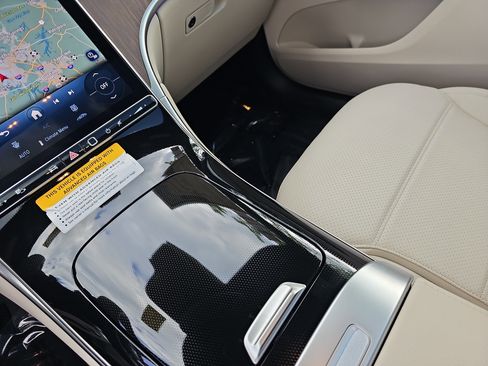 New 2026 Mercedes-Benz GLC 300 image 26