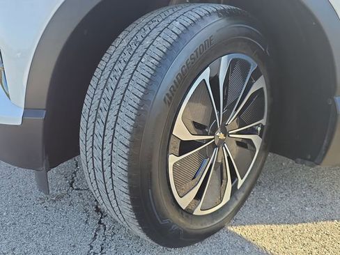 Used 2024 Chevrolet Blazer EV LT image 32