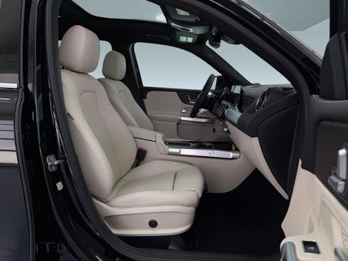 New 2026 Mercedes-Benz GLB 250 image 23