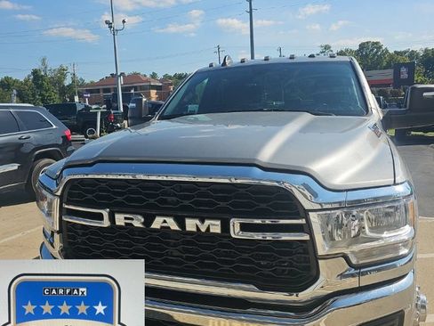 Used 2024 RAM 3500 Tradesman w/ Chrome Appearance Group AWD/4WD image 1