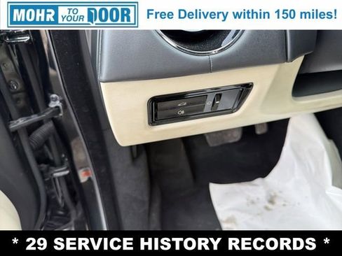 Used 2012 Jaguar XJ image 14