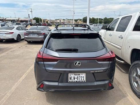 Used 2024 Lexus UX 250h F Sport AWD/4WD image 7