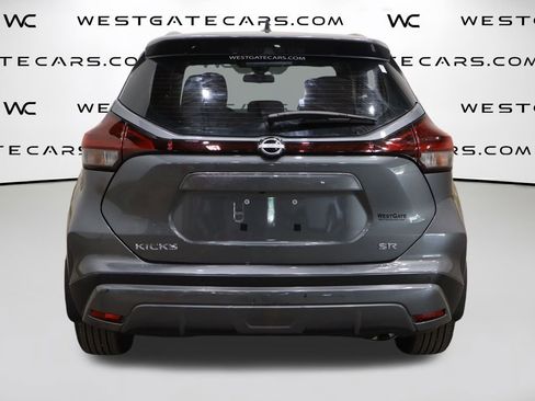 Used 2022 Nissan Kicks SR image 7