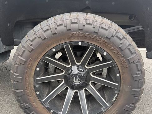 Used 2021 Chevrolet Silverado 1500 LT w/ Bed Protection Package AWD/4WD image 23