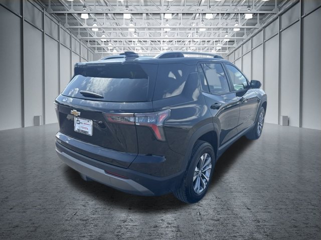 Used 2025 Chevrolet Equinox LT w/ Convenience Package II FWD image 5