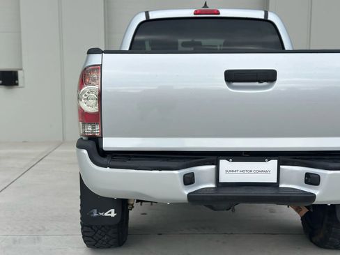 Used 2012 Toyota Tacoma 4x4 Double Cab w/ TRD Sport Pkg image 28