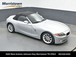 Used 2003 BMW Z4 2.5i video 1