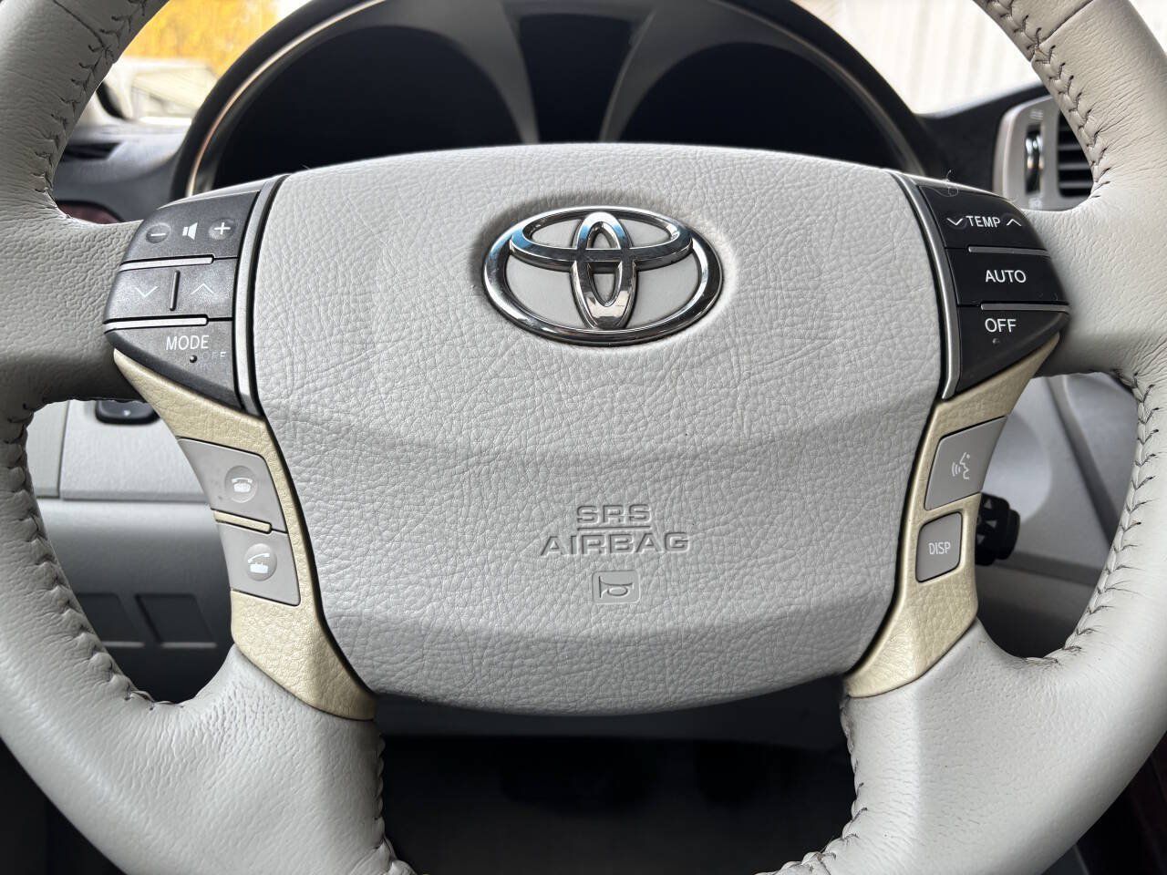 Used 2012 Toyota Avalon FWD image 14