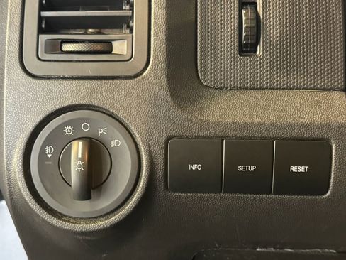 Used 2011 Ford Escape XLT FWD image 12