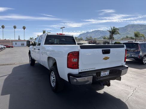Used 2013 Chevrolet Silverado 2500 LT w/ Interior Plus Package image 6
