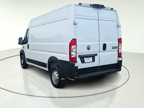Used 2022 RAM ProMaster 2500 w/ Driver Convenience Group FWD image 8