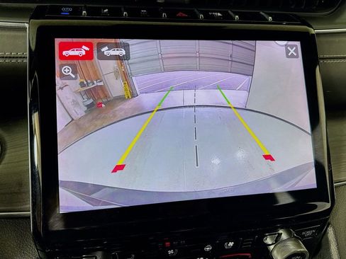 Used 2022 Jeep Grand Cherokee Overland w/ Advanced Protech Group III image 44