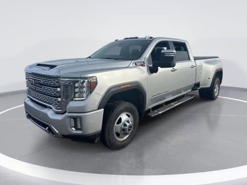 Used 2021 GMC Sierra 3500 Denali w/ Denali Ultimate Package AWD/4WD image 2