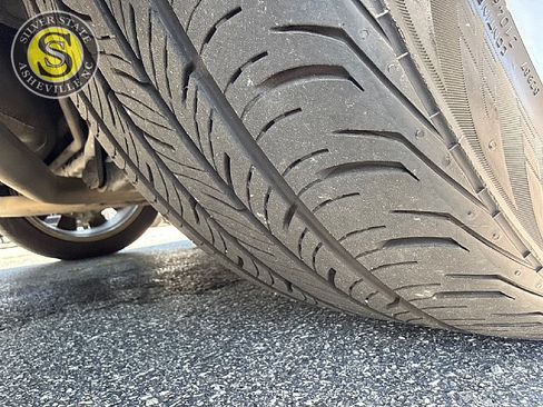 Used 2013 Hyundai Genesis 5.0 R-Spec RWD image 9
